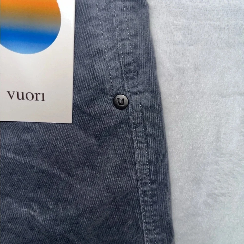 Vuori lightweight athletic